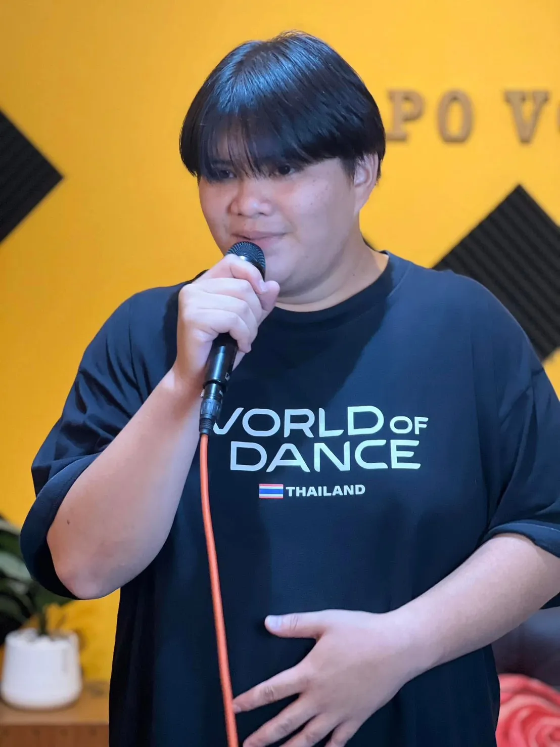 นักเรียนฝึกร้องเพลงในห้องเรียน